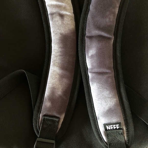 🎉SALE🎉NWT NEFF charcoal backpack. - Picture 8 of 12